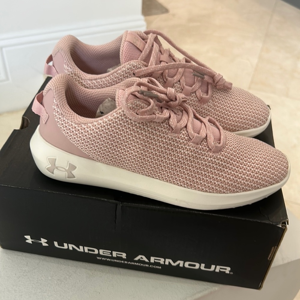 UNDER ARMOUR Women's UA Ripple MTL Running Shoes